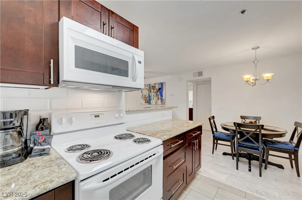 4200 Valley View, Las Vegas, NV 89103