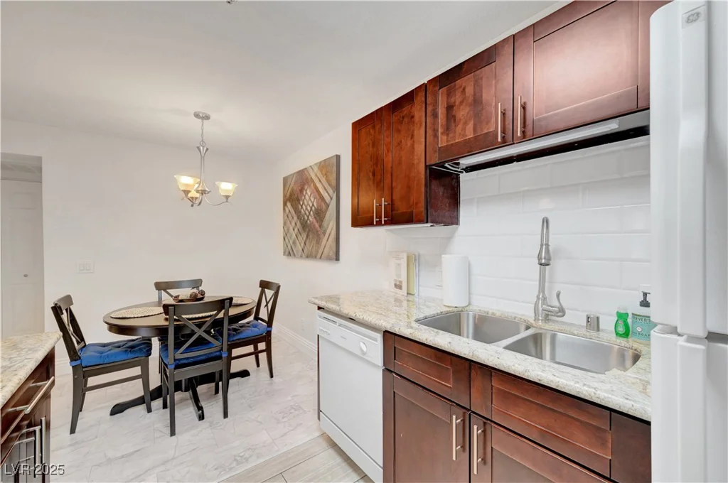 4200 Valley View, Las Vegas, NV 89103
