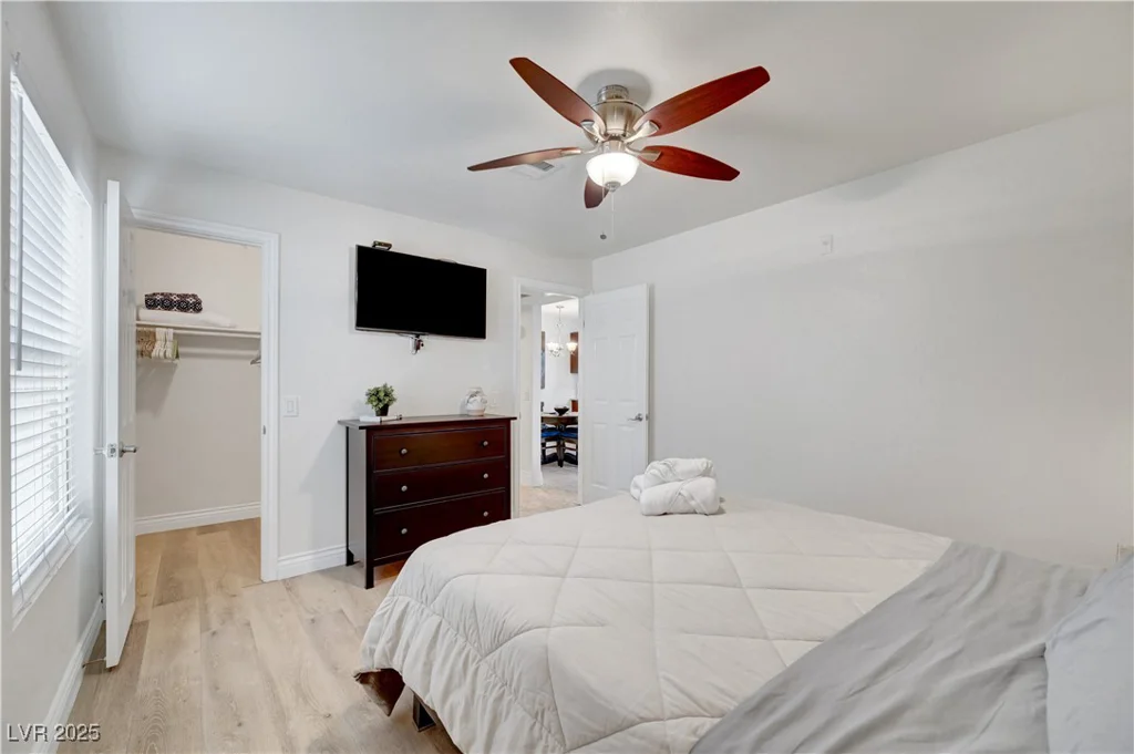 4200 Valley View, Las Vegas, NV 89103