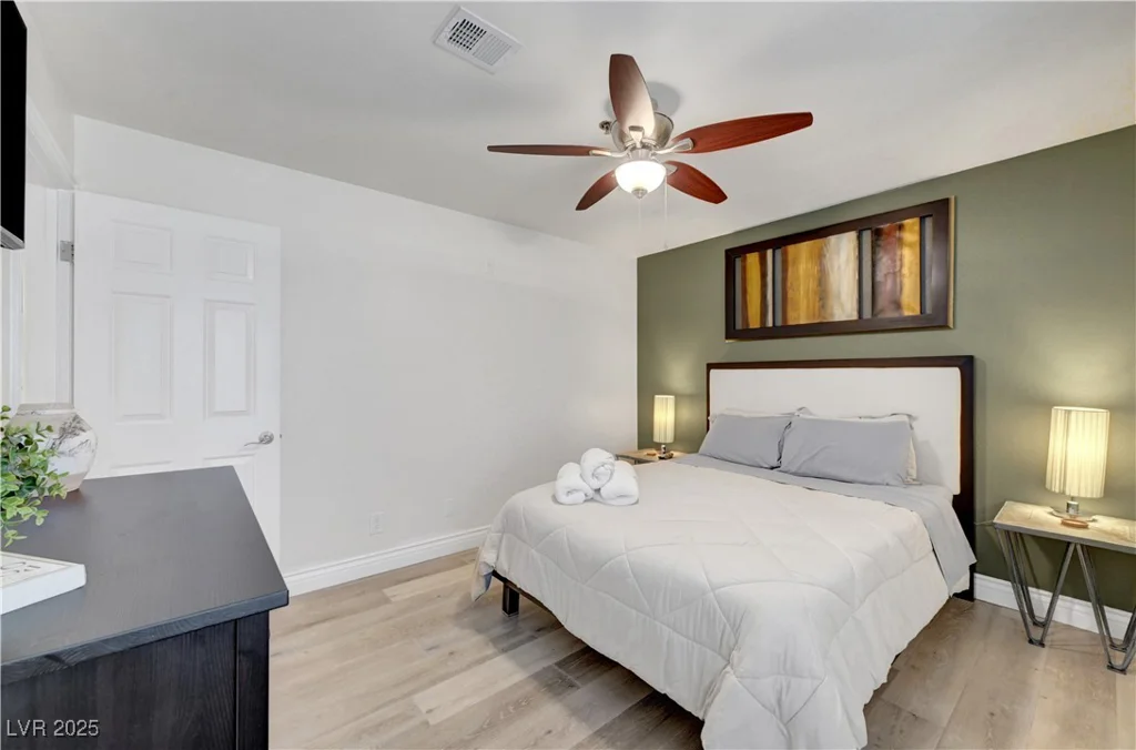 4200 Valley View, Las Vegas, NV 89103