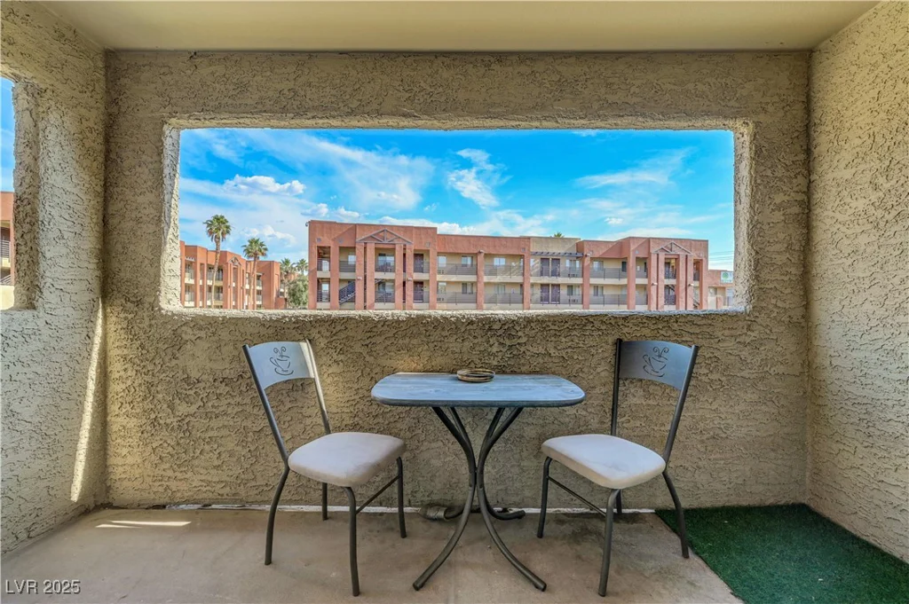 4200 Valley View, Las Vegas, NV 89103