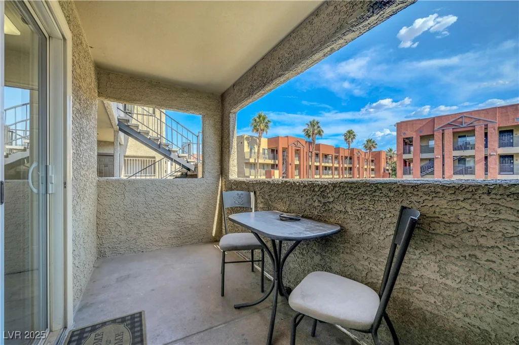 4200 Valley View, Las Vegas, NV 89103