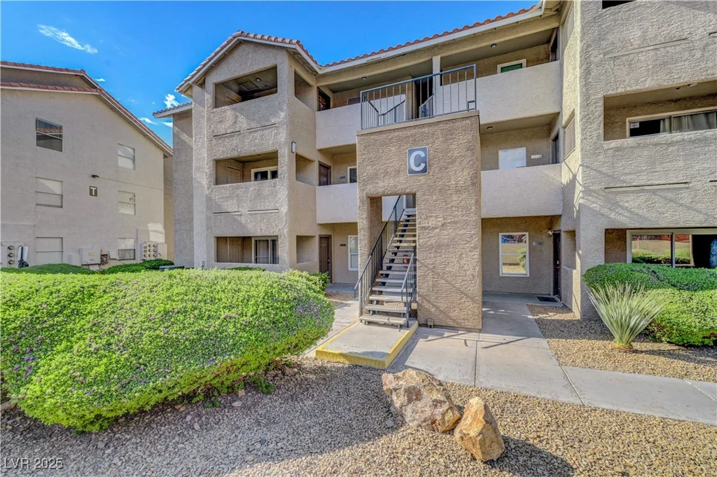 4200 Valley View, Las Vegas, NV 89103