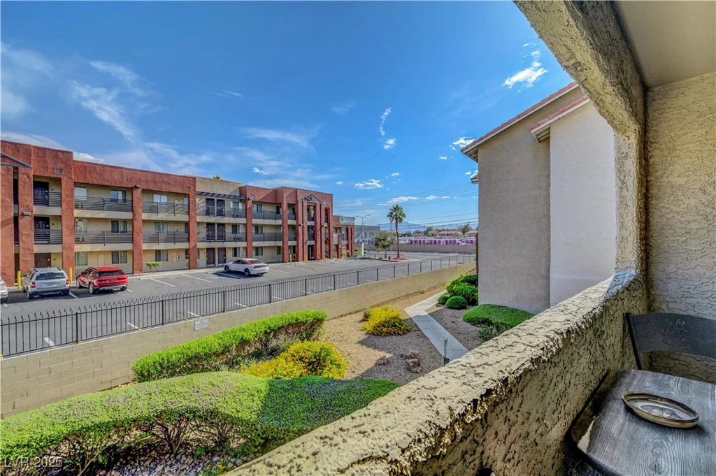 4200 Valley View, Las Vegas, NV 89103