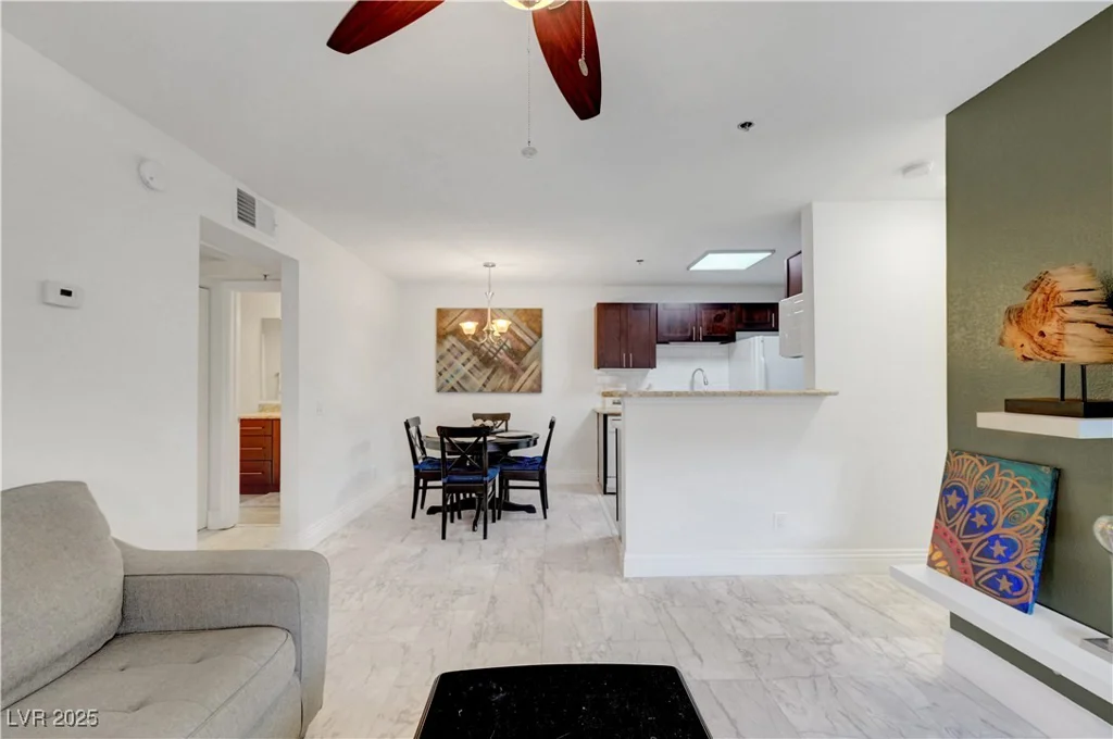 4200 Valley View, Las Vegas, NV 89103