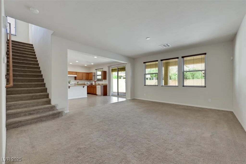 152 Walkinshaw, Las Vegas, NV 89148