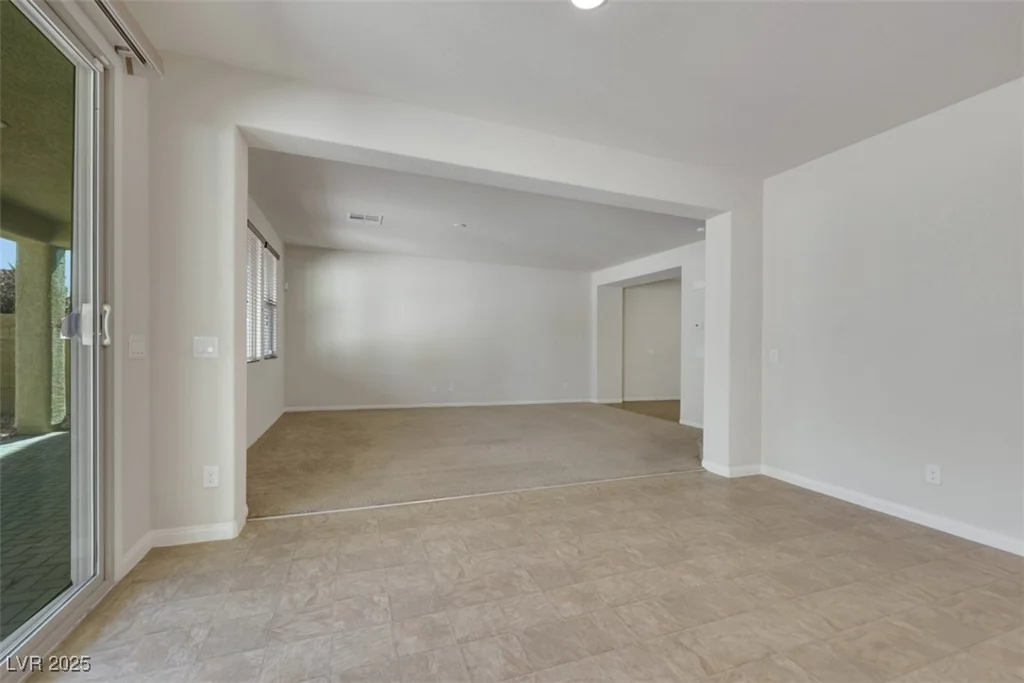 152 Walkinshaw, Las Vegas, NV 89148