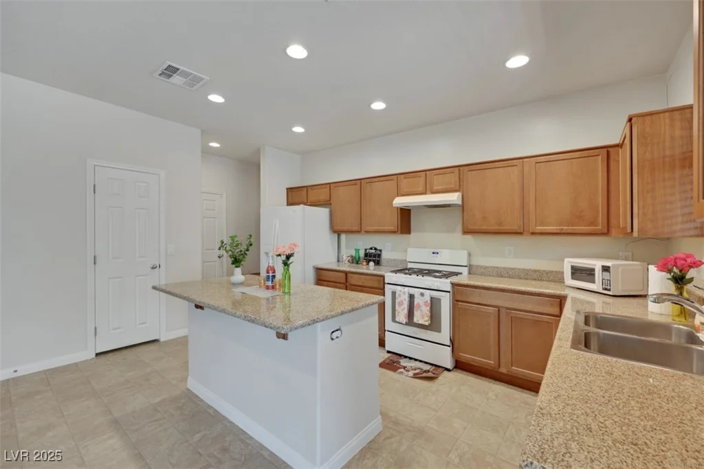 152 Walkinshaw, Las Vegas, NV 89148