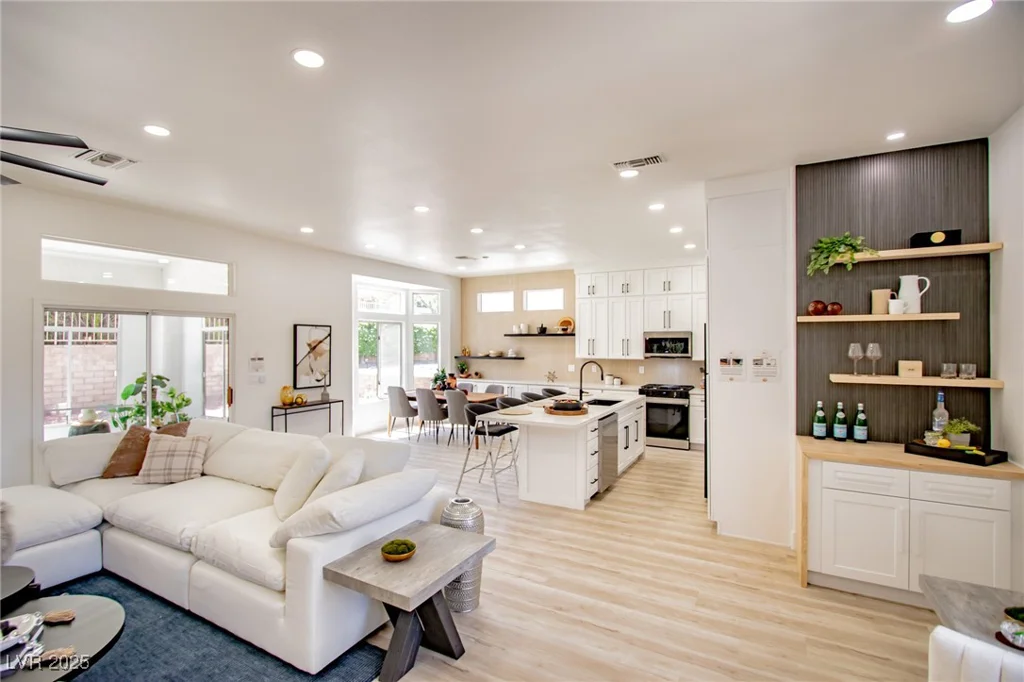 9813 Folsom, Las Vegas, NV 89134