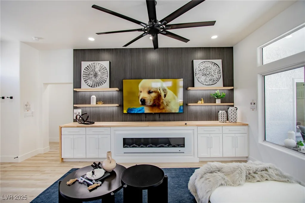 9813 Folsom, Las Vegas, NV 89134