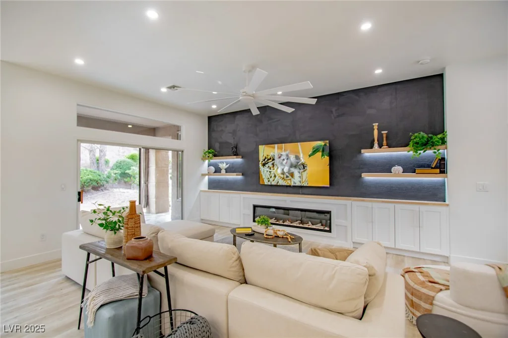 10709 Hunters Woods, Las Vegas, NV 89134