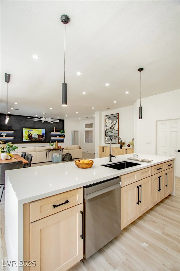 10709 Hunters Woods, Las Vegas, NV 89134