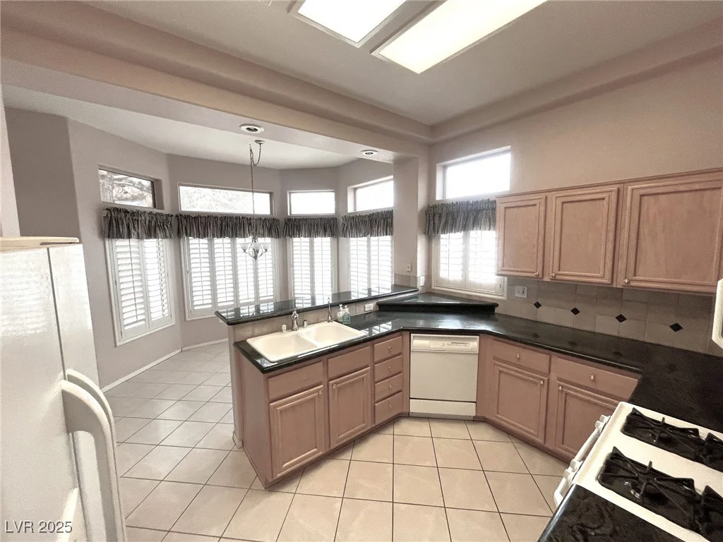 2925 Big Green, Las Vegas, NV 89134