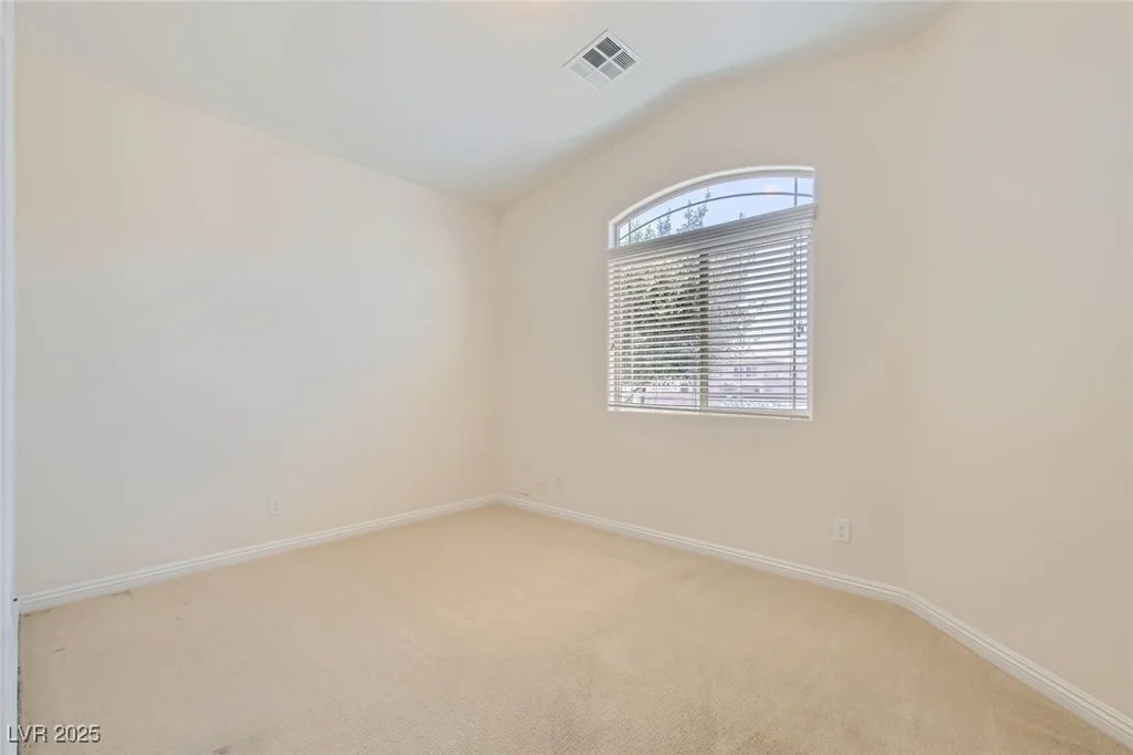 9252 Oxbow Lake, Las Vegas, NV 89149
