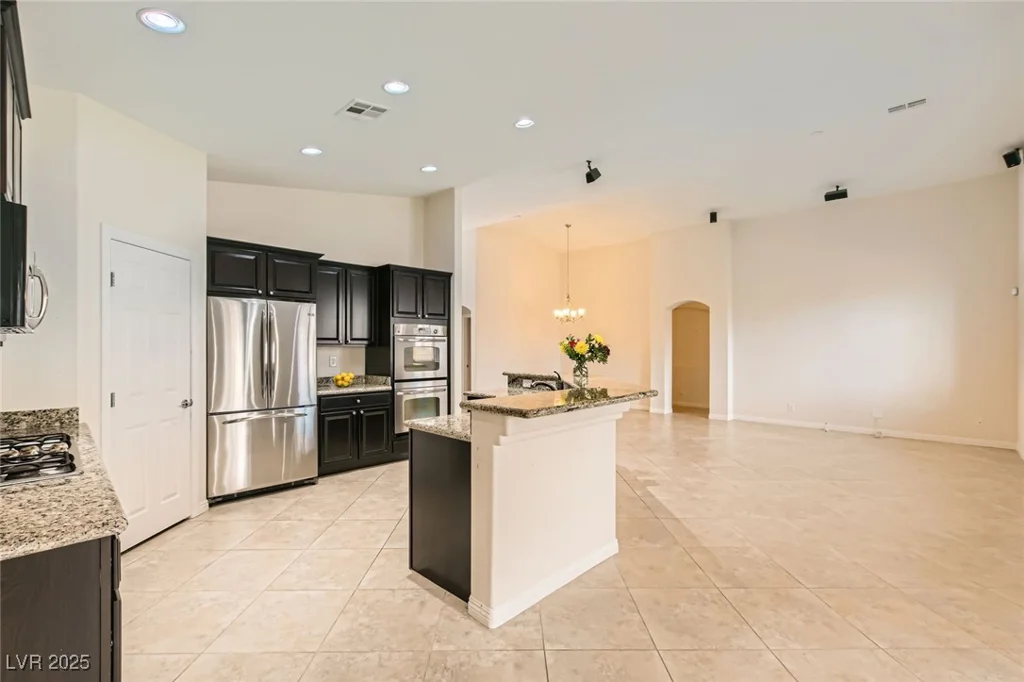 9252 Oxbow Lake, Las Vegas, NV 89149