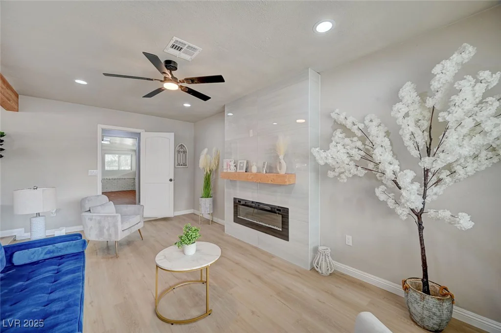 700 Cactus, Las Vegas, NV 89107