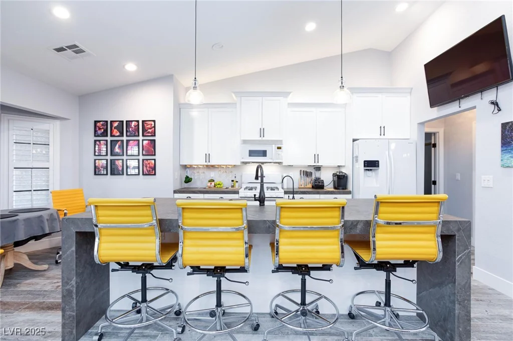 5601 Cavalier, Las Vegas, NV 89130