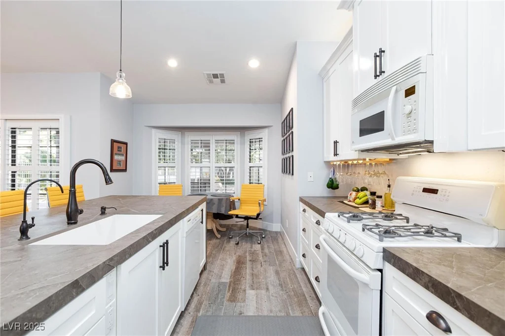 5601 Cavalier, Las Vegas, NV 89130