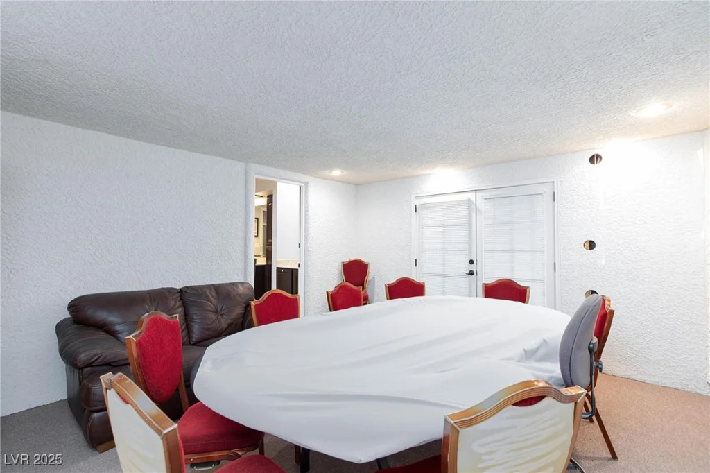 5601 Cavalier, Las Vegas, NV 89130