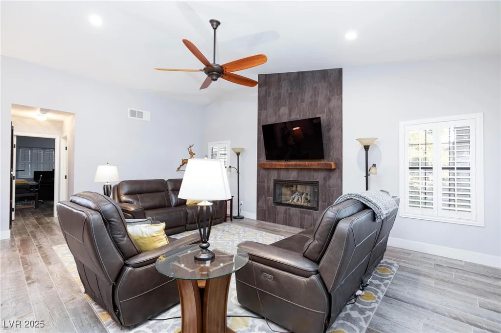 5601 Cavalier, Las Vegas, NV 89130