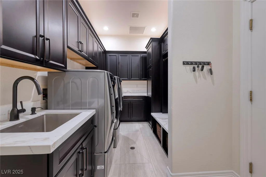 8290 Gagnier, Las Vegas, NV 89113