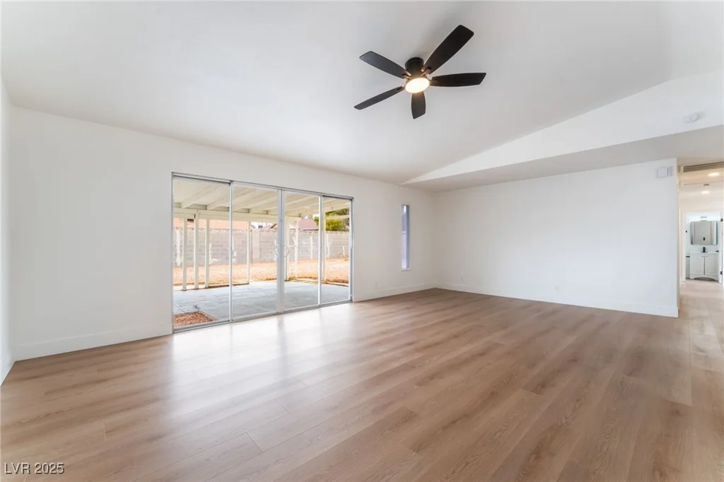 3915 Delling, Las Vegas, NV 89104