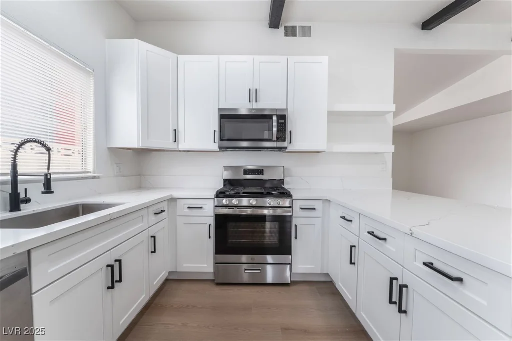 3915 Delling, Las Vegas, NV 89104
