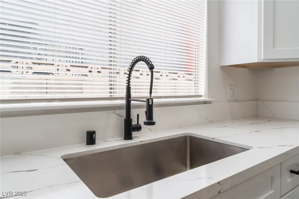 3915 Delling, Las Vegas, NV 89104