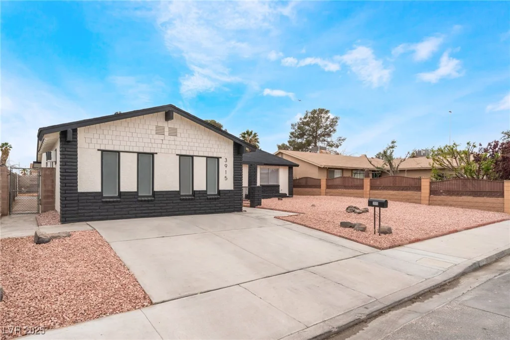 3915 Delling, Las Vegas, NV 89104