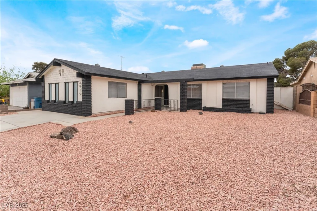 3915 Delling, Las Vegas, NV 89104