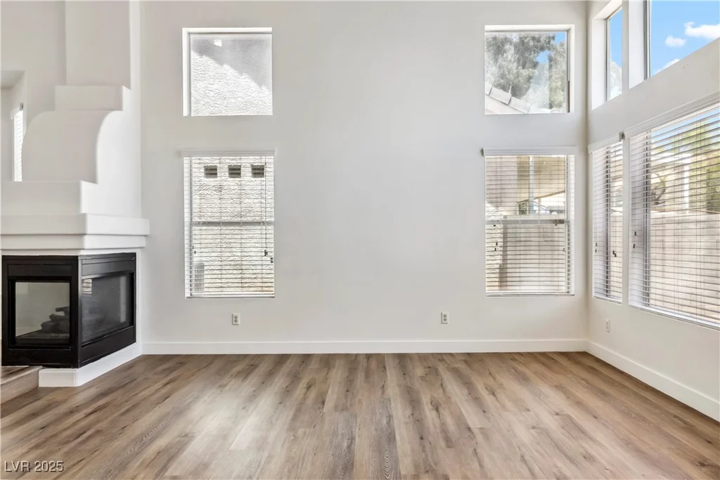5228 Shasta Lake, Las Vegas, NV 89118