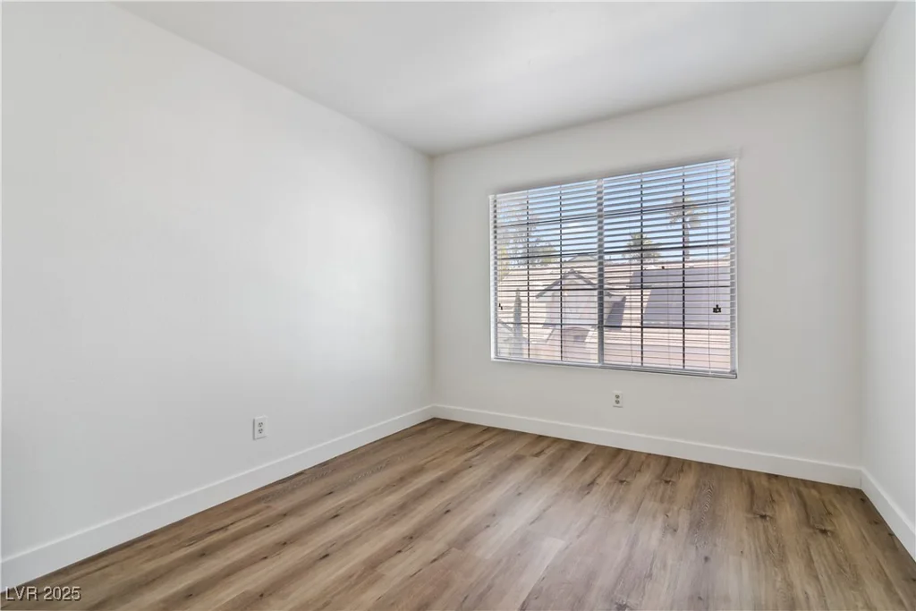 5228 Shasta Lake, Las Vegas, NV 89118