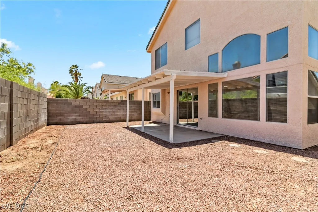 5228 Shasta Lake, Las Vegas, NV 89118