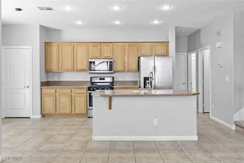 1063 Silver Star, Henderson, NV 89002