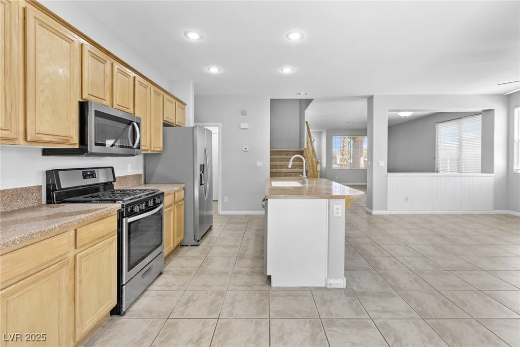 1063 Silver Star, Henderson, NV 89002