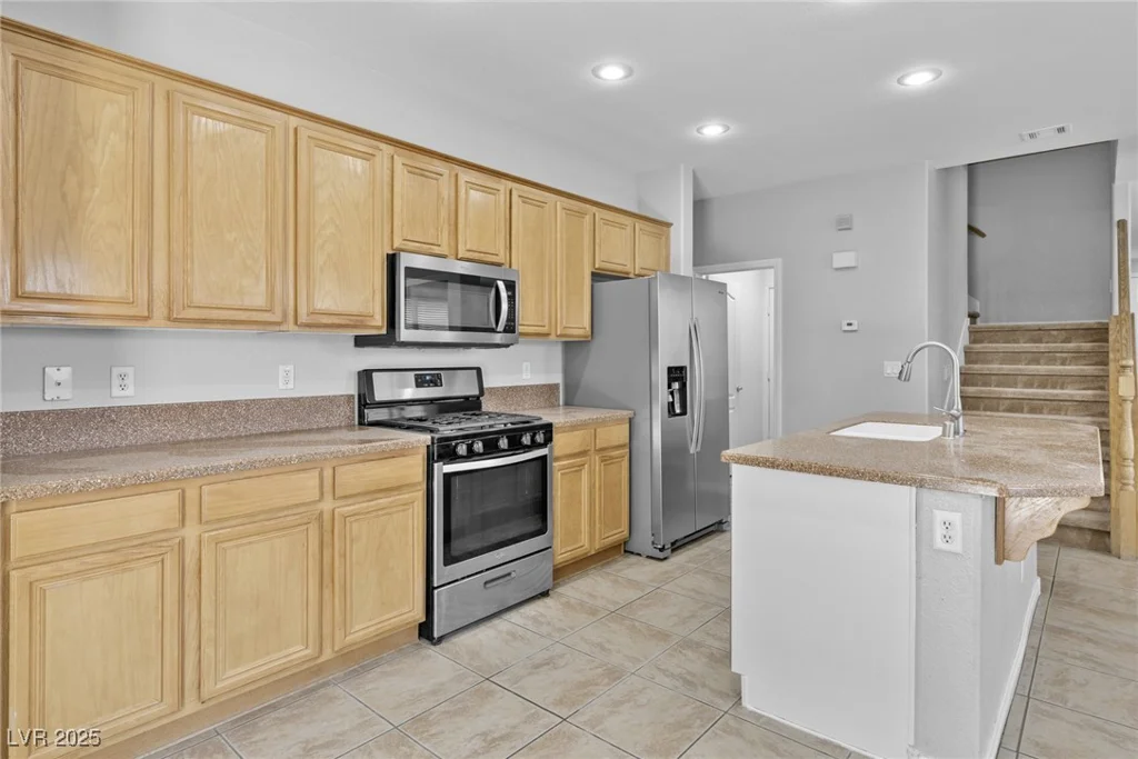 1063 Silver Star, Henderson, NV 89002