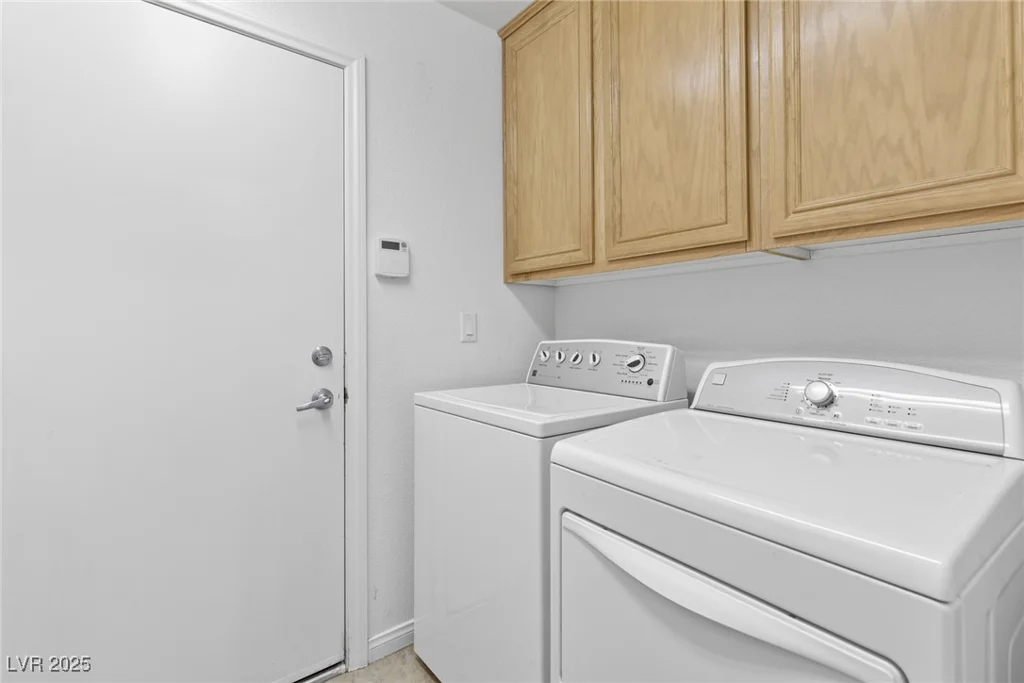 1063 Silver Star, Henderson, NV 89002