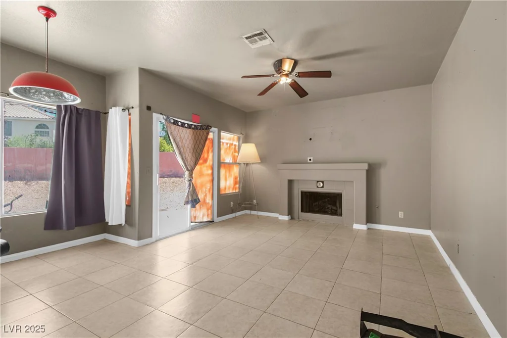 2500 Cortina, Henderson, NV 89074
