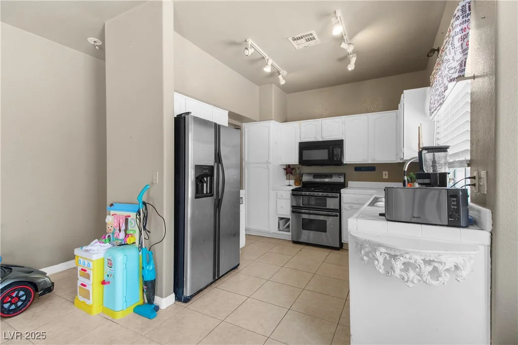 2500 Cortina, Henderson, NV 89074