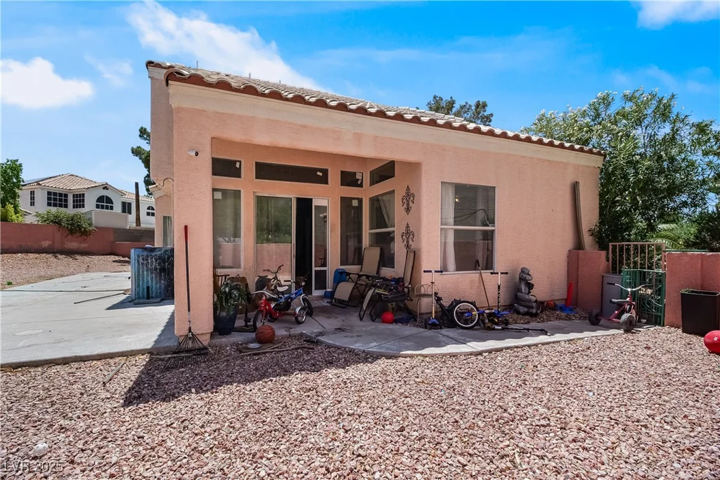 2500 Cortina, Henderson, NV 89074