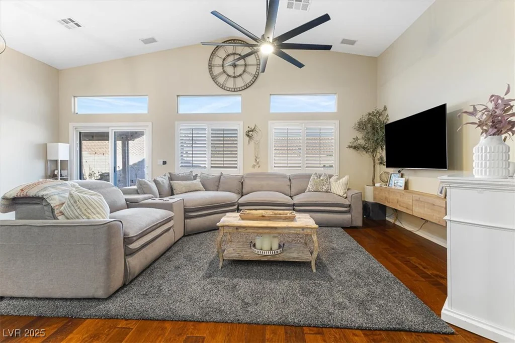 10638 La Spezia, Las Vegas, NV 89141