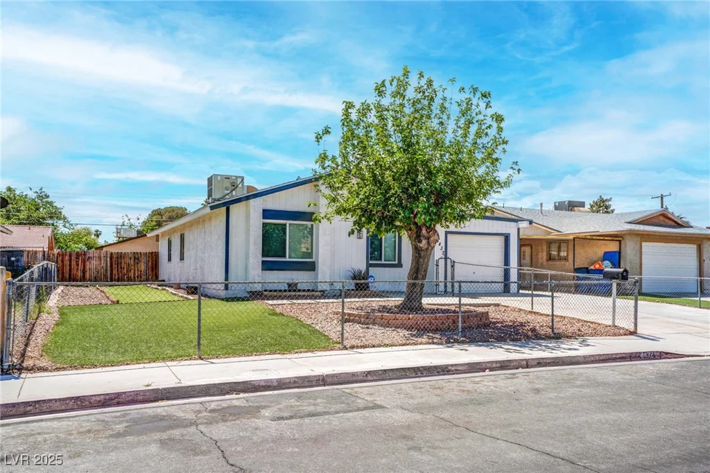 4432 Ash, Las Vegas, NV 89110