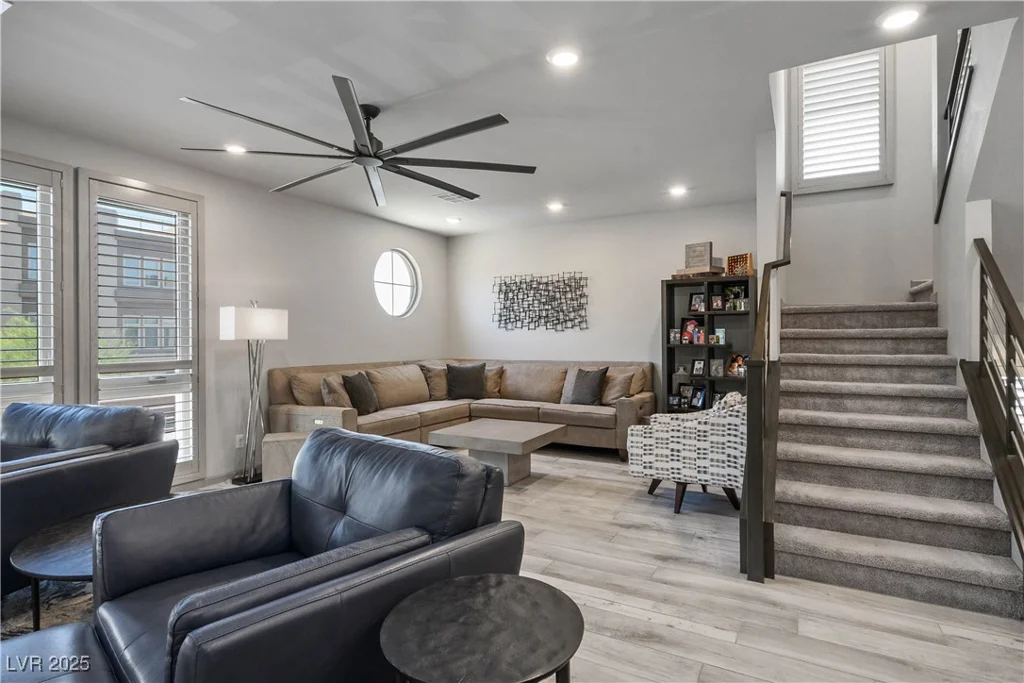 8175 Caldera Creek, Las Vegas, NV 89113