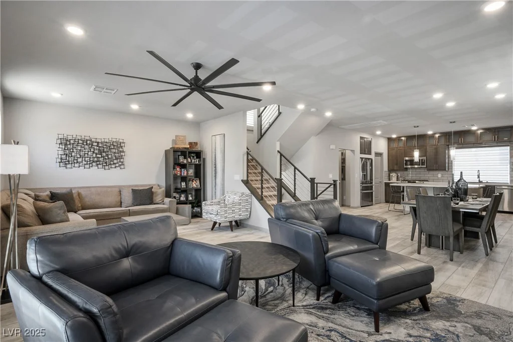 8175 Caldera Creek, Las Vegas, NV 89113