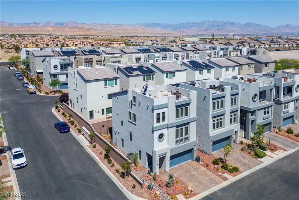 8175 Caldera Creek, Las Vegas, NV 89113