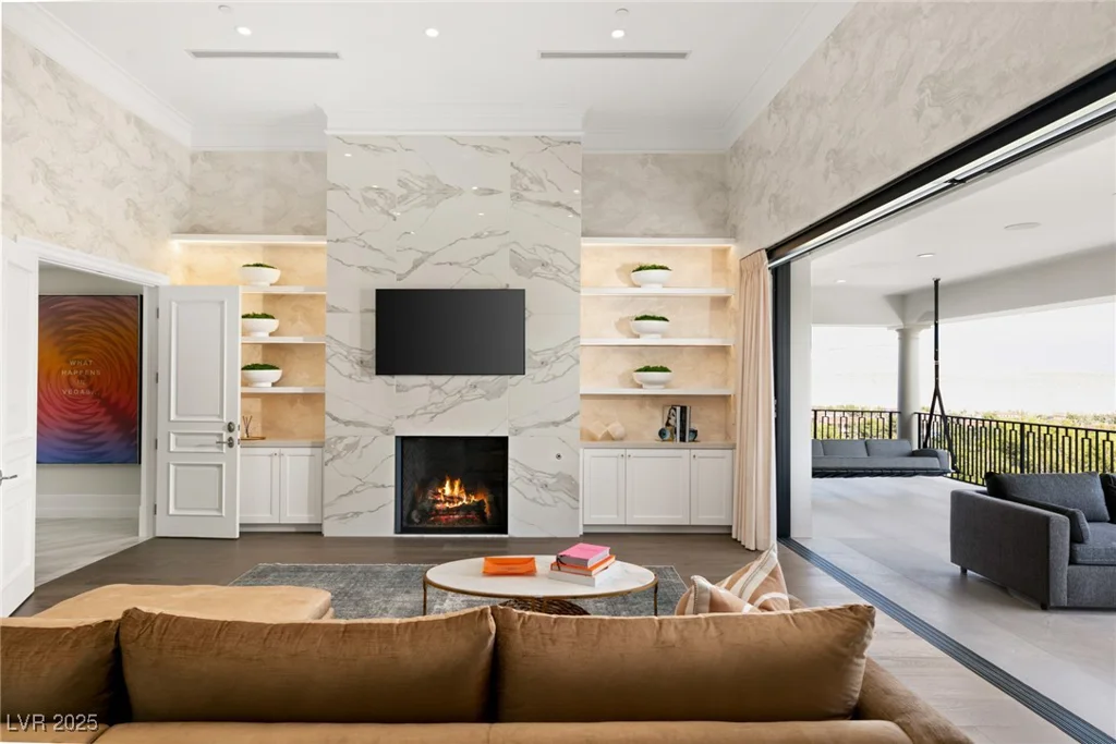 48 Augusta Canyon, Las Vegas, NV 89141