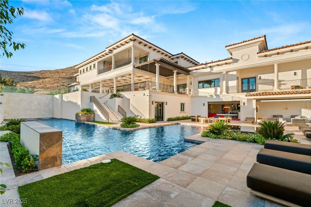 48 Augusta Canyon, Las Vegas, NV 89141