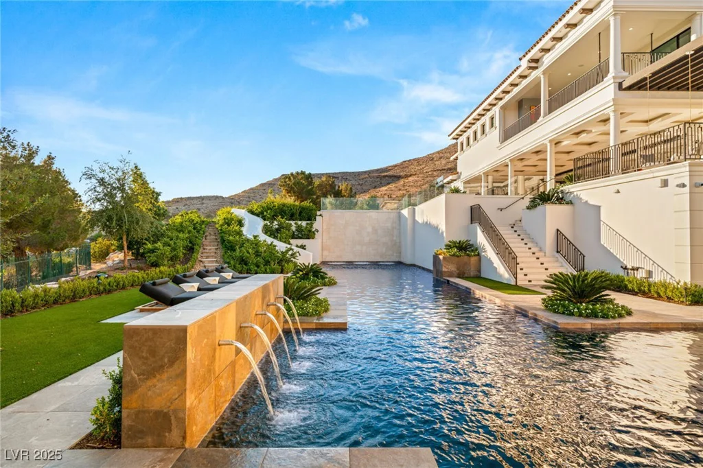 48 Augusta Canyon, Las Vegas, NV 89141