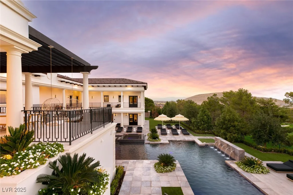 48 Augusta Canyon, Las Vegas, NV 89141