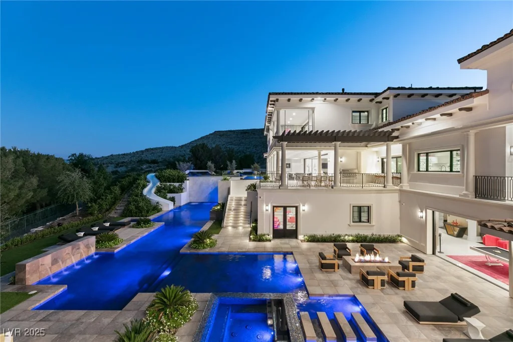 48 Augusta Canyon, Las Vegas, NV 89141